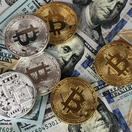 Bitcoin sube a $67,000 un nuevo récord
