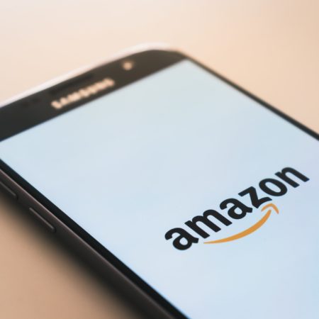 Que está planeando Amazon con BTC?