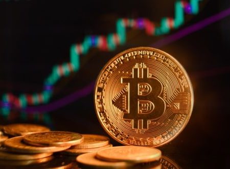 Bitcoin supera los 21.000 Dólares